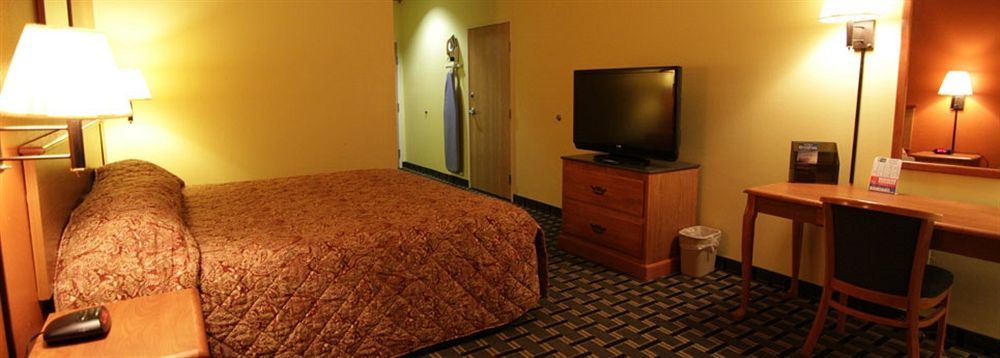 Home Gate Inn & Suites Саутавен Экстерьер фото